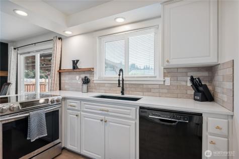 106 Monterey Drive Kelso WA 98626