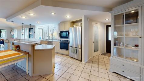 627 N Waugh Road Mount Vernon WA 98273