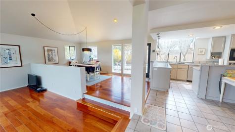 627 N Waugh Road Mount Vernon WA 98273