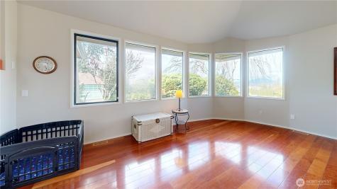627 N Waugh Road Mount Vernon WA 98273