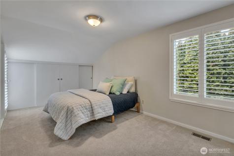 31643 37th Avenue SW Federal Way WA 98023
