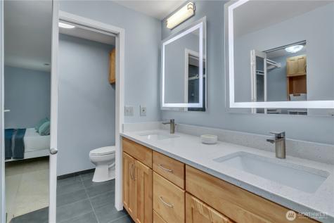 31643 37th Avenue SW Federal Way WA 98023