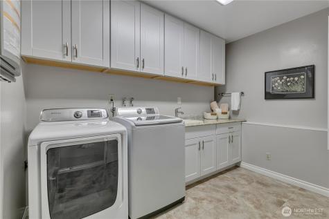 31643 37th Avenue SW Federal Way WA 98023