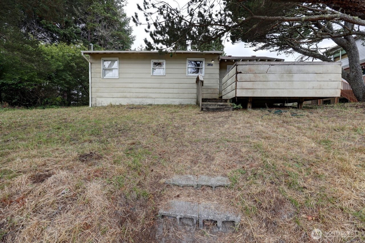 13907 N Alley Long Beach WA 98631
