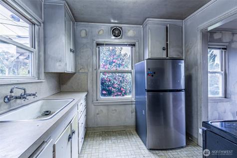 7035 S 127th Street Seattle WA 98178