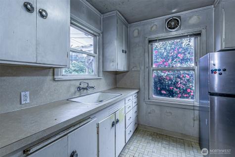 7035 S 127th Street Seattle WA 98178