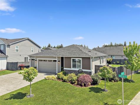 17715 125th Avenue E Puyallup WA 98374