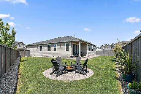 17715 125th Avenue E Puyallup WA 98374