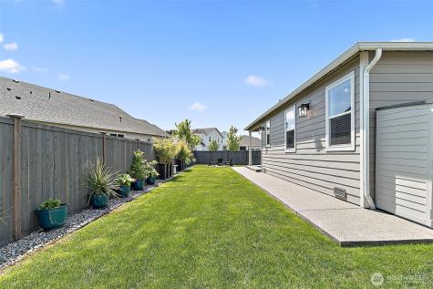 17715 125th Avenue E Puyallup WA 98374