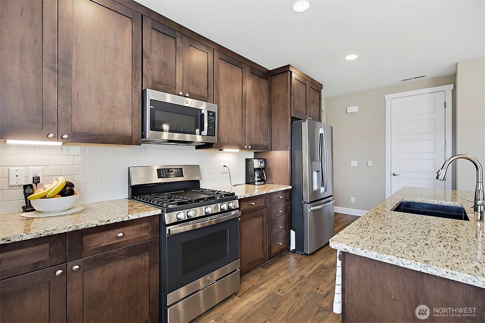 17715 125th Avenue E Puyallup WA 98374