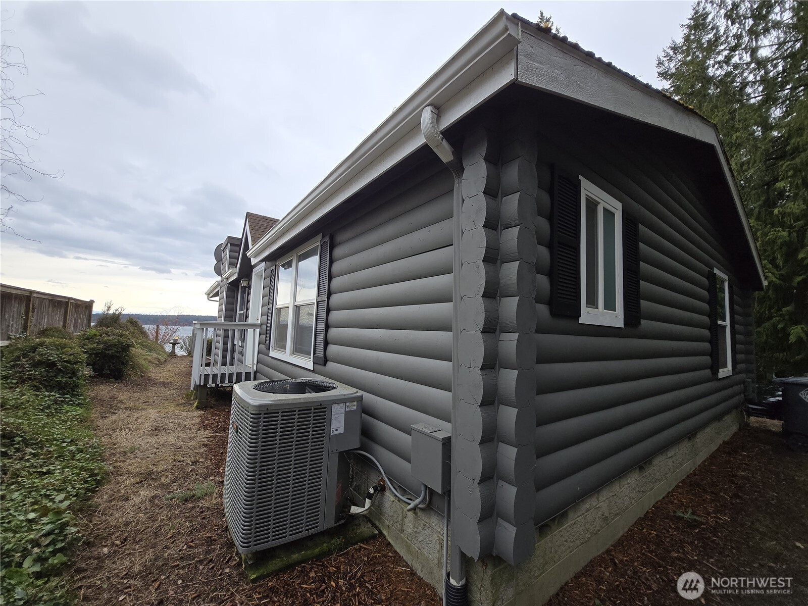 7021 Cliff Avenue SW Longbranch WA 98351