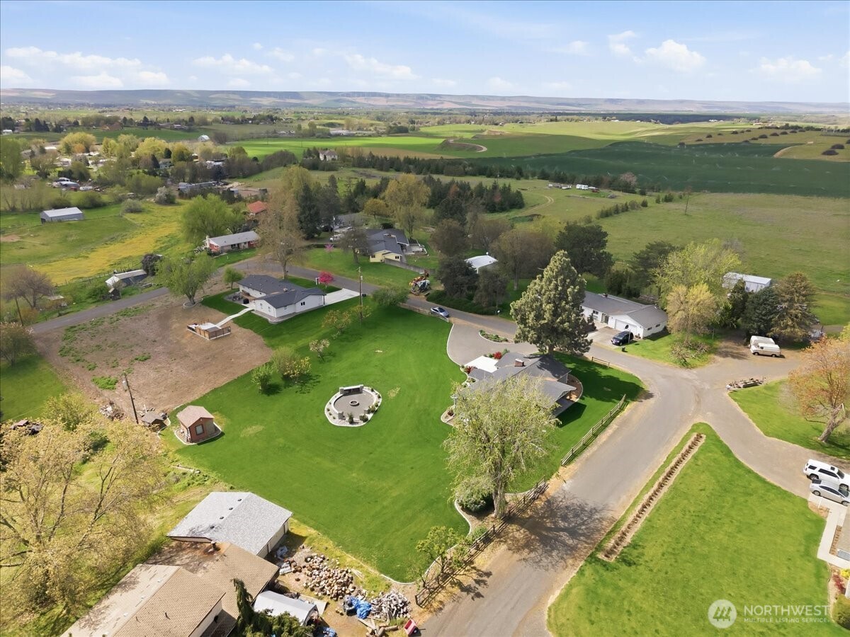 919 Stanley Drive College Place WA 99324