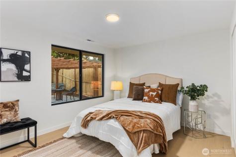 11715 SE 64th Street Bellevue WA 98006