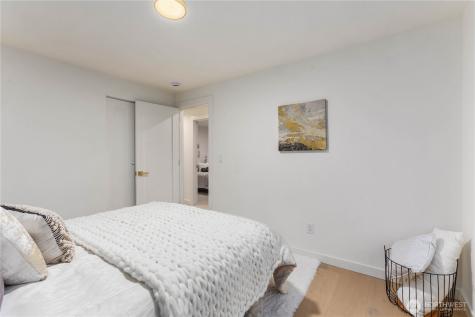 11715 SE 64th Street Bellevue WA 98006