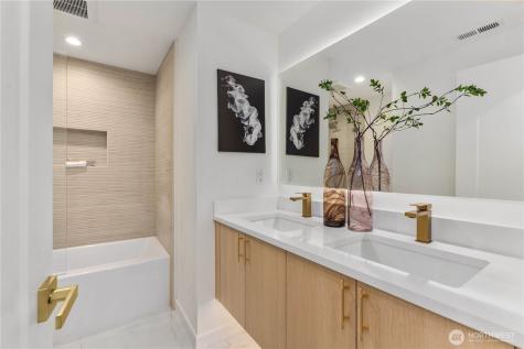 11715 SE 64th Street Bellevue WA 98006