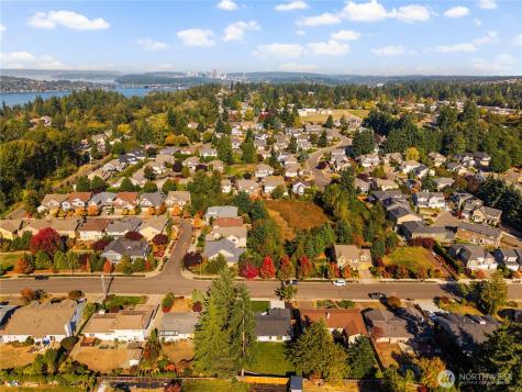 11715 SE 64th Street Bellevue WA 98006