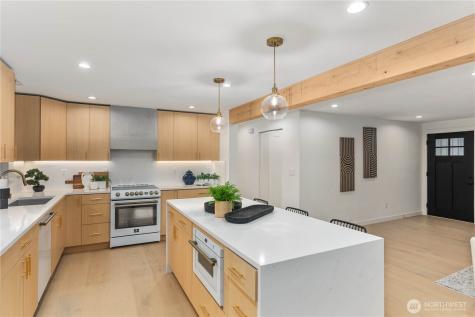 11715 SE 64th Street Bellevue WA 98006