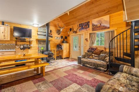 1850 Timber Mountain Loop Cle Elum WA 98922