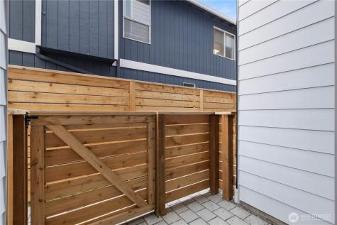 9518 Interlake Avenue N Seattle WA 98103