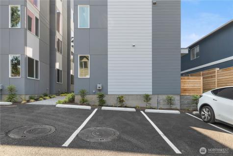 9518 Interlake Avenue N Seattle WA 98103
