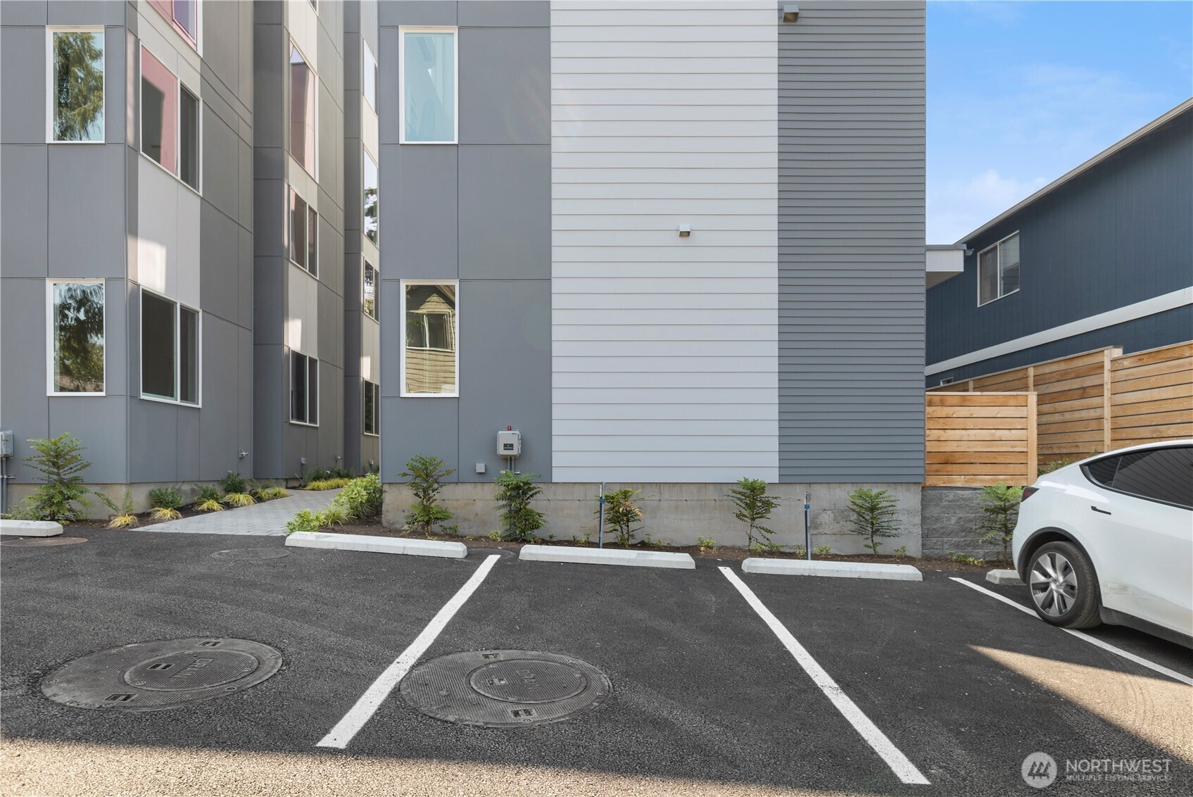 9518 Interlake Avenue N Seattle WA 98103