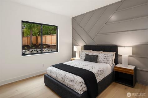 10411 NE 28th Place Bellevue WA 98004