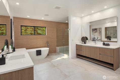 10411 NE 28th Place Bellevue WA 98004