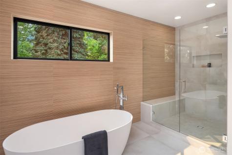 10411 NE 28th Place Bellevue WA 98004