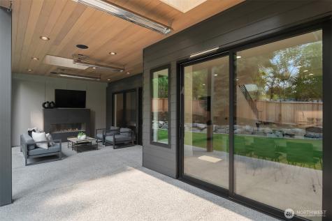 10411 NE 28th Place Bellevue WA 98004