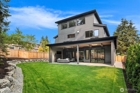 10411 NE 28th Place Bellevue WA 98004