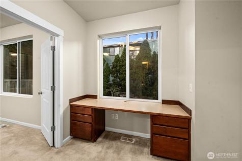 1167 32nd Place NE Auburn WA 98002