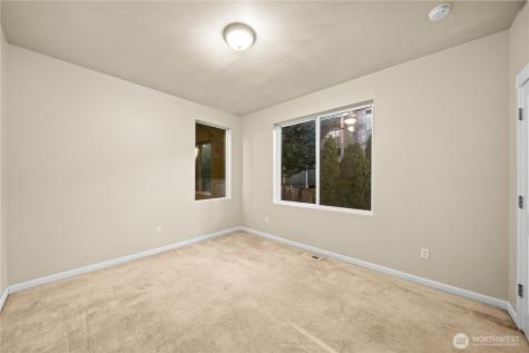1167 32nd Place NE Auburn WA 98002
