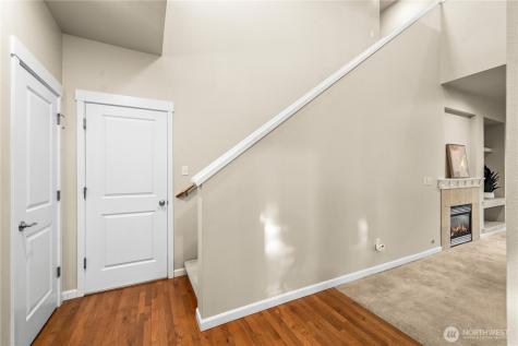 1167 32nd Place NE Auburn WA 98002