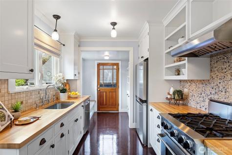 5151 S Orchard Street Seattle WA 98118