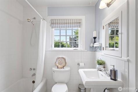 5151 S Orchard Street Seattle WA 98118