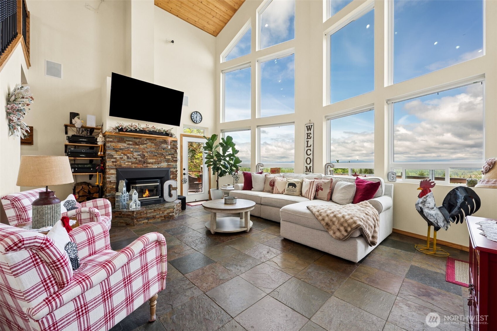 90 W Jeanne Saeger Loop Shelton WA 98584