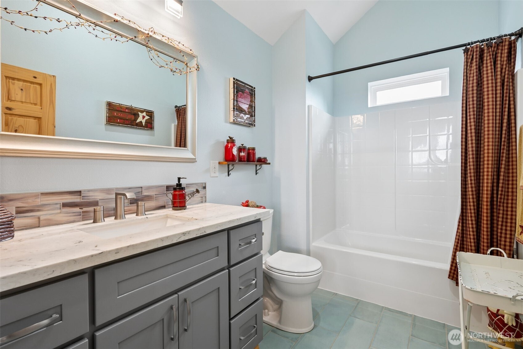 90 W Jeanne Saeger Loop Shelton WA 98584