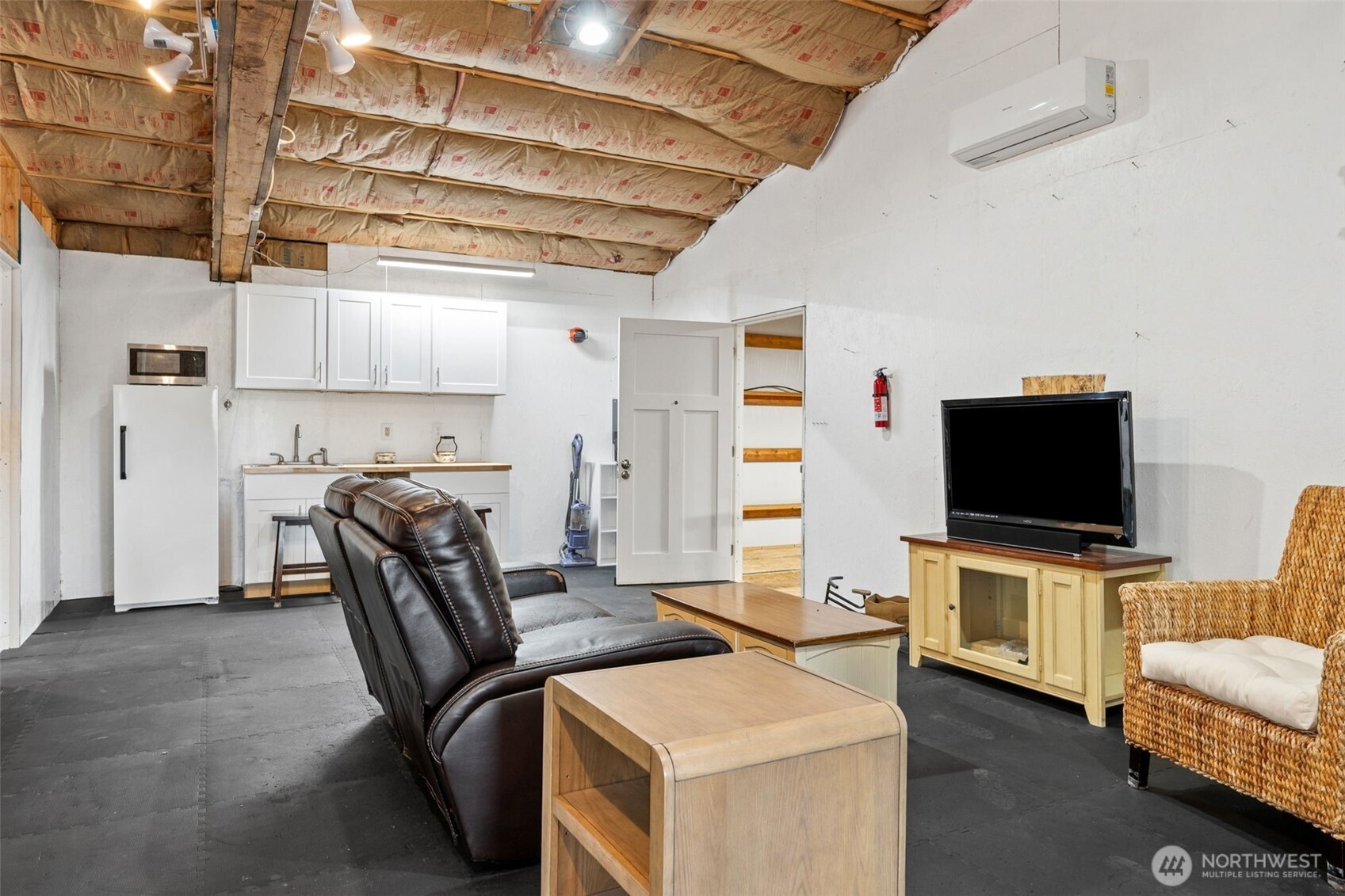 90 W Jeanne Saeger Loop Shelton WA 98584
