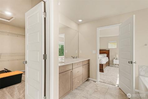 7913 39th Place NE Marysville WA 98270
