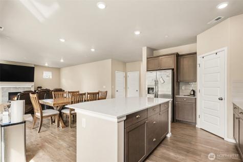 7913 39th Place NE Marysville WA 98270