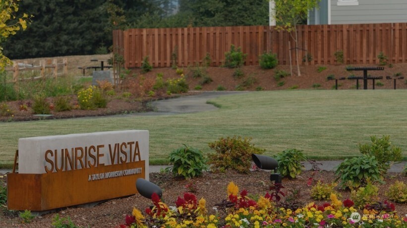 671 Barquist Lane N Enumclaw WA 98022
