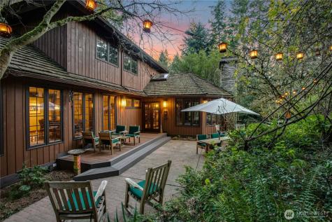 1815 102nd Place SE Bellevue WA 98004