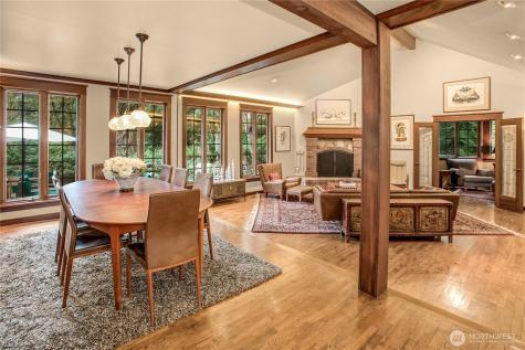 1815 102nd Place SE Bellevue WA 98004