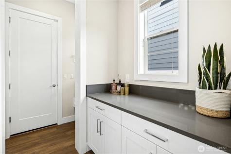 8784 NE Winslow Grove Court Bainbridge Island WA 98110