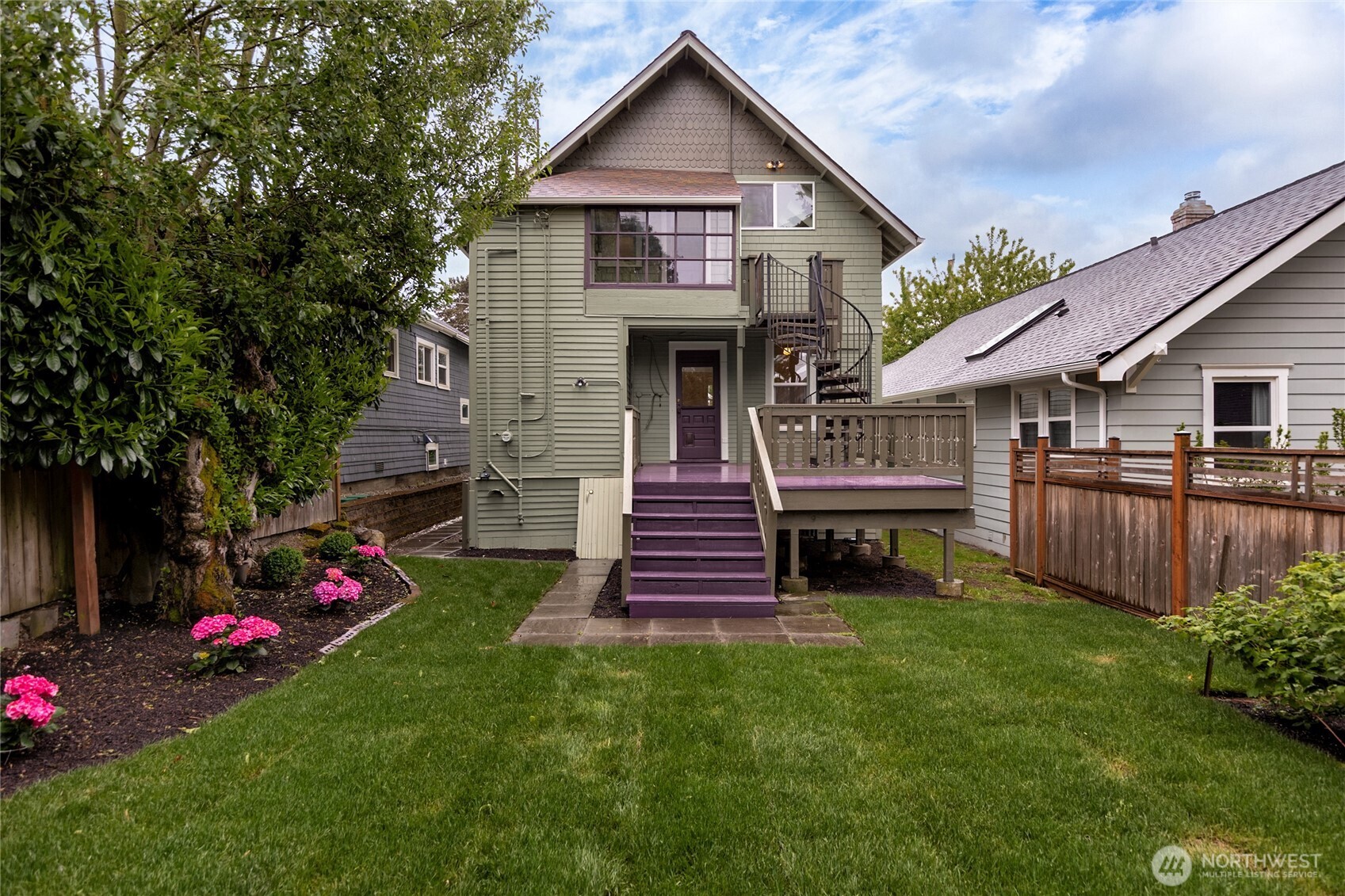 1830 N 54th Street Seattle WA 98103