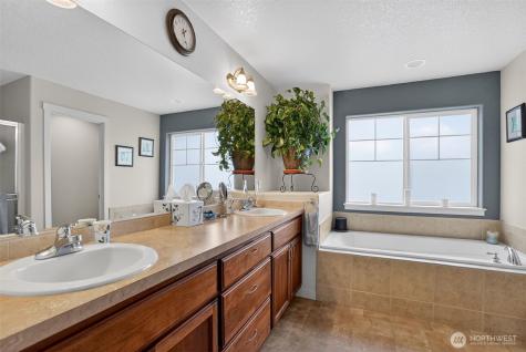 6810 NE 106th Street Vancouver WA 98686