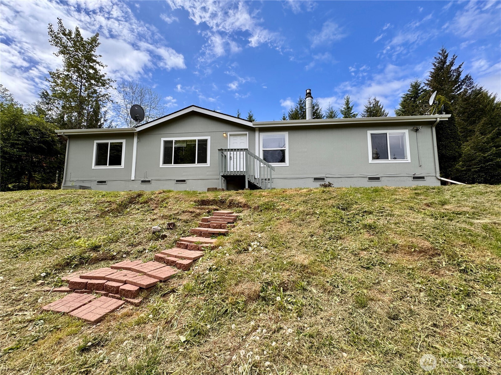 60 N Charles Place Hoodsport WA 98548