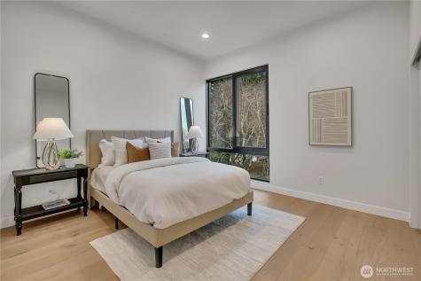 8439 47th Avenue S Seattle WA 98188