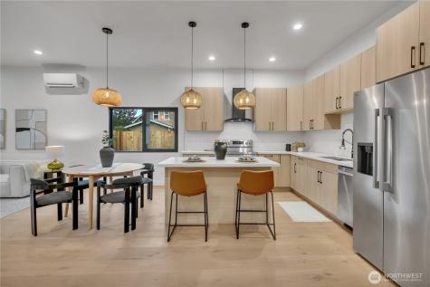 8439 47th Avenue S Seattle WA 98188