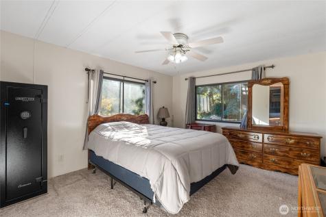 12314 122nd Avenue Court Puyallup WA 98374